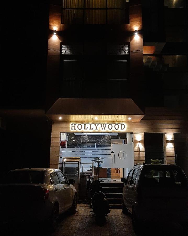Hotel Hollywood Zirakpur Exterior foto